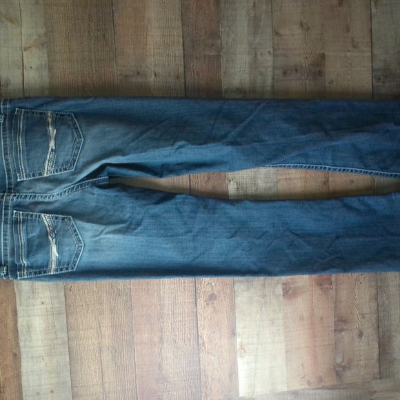 BKE buckle jeans ladies used 30 good use  shape little wear but does have a very - Picture 7 of 9